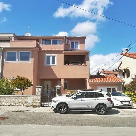 Jimmy Apartments Pula Luaran gambar