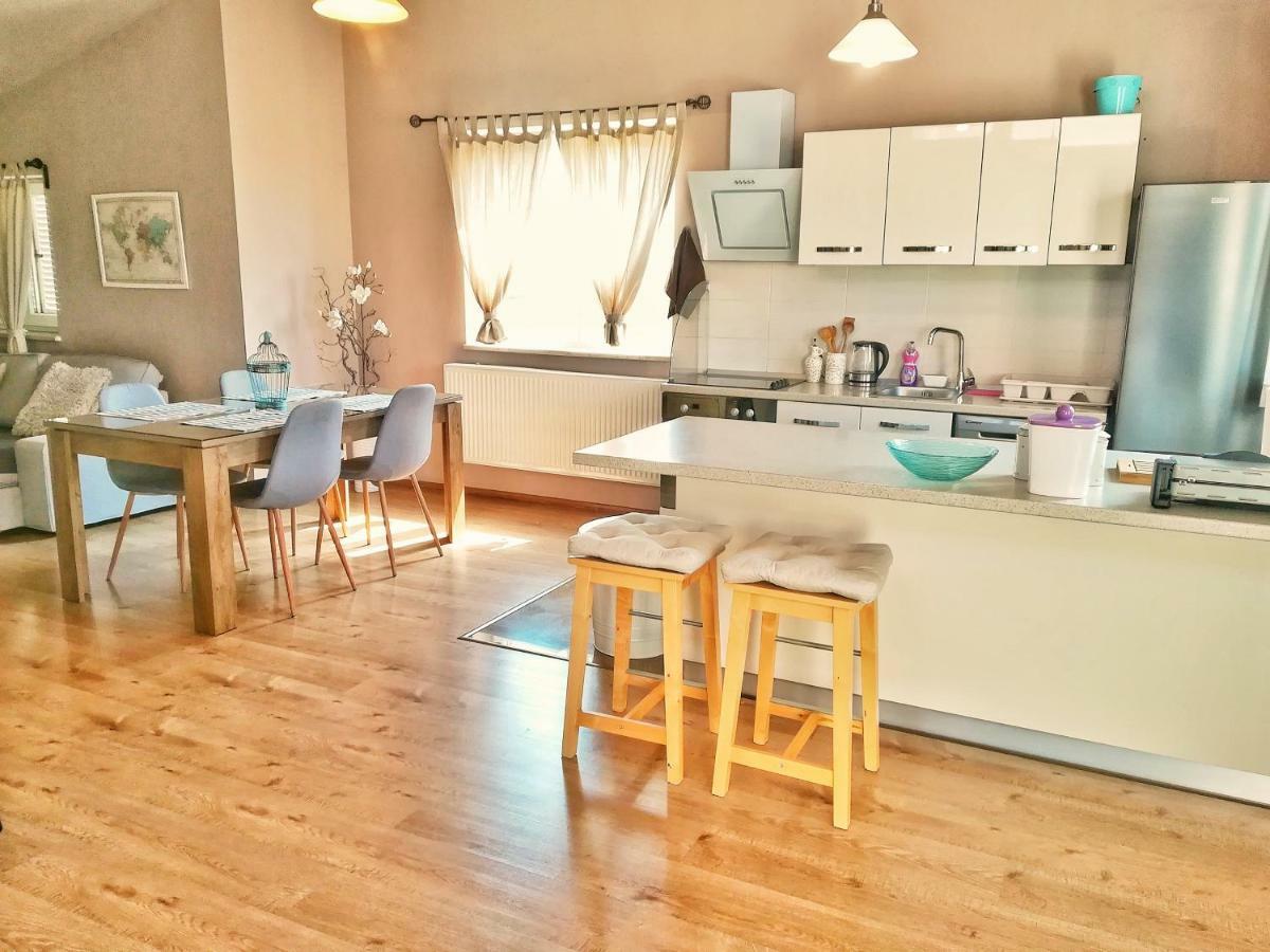 Jimmy Apartments Pula Luaran gambar